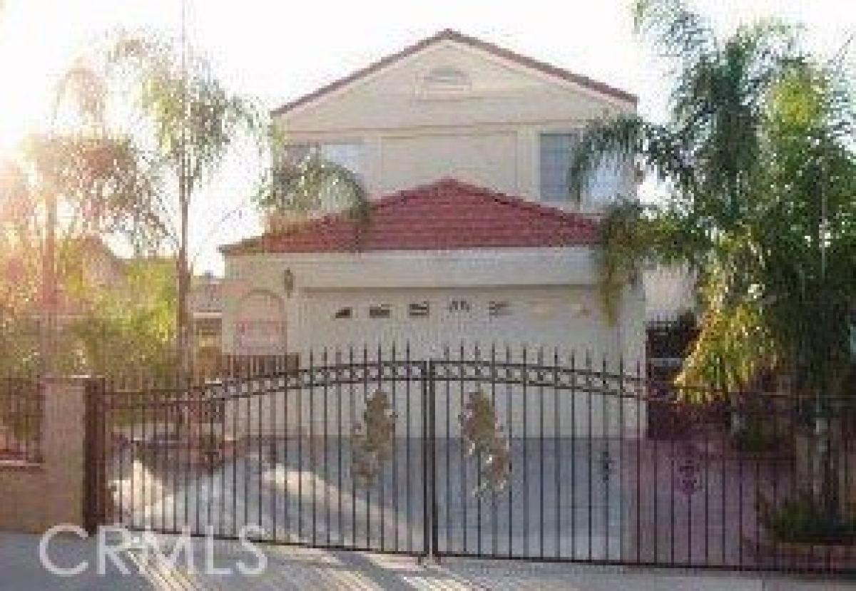 Picture of Home For Sale in Perris, California, United States