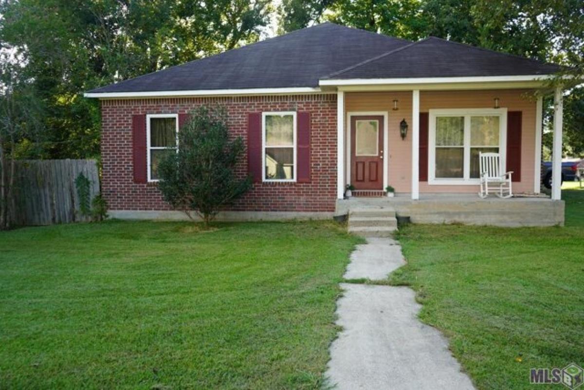 Picture of Home For Sale in Greenwell Springs, Louisiana, United States