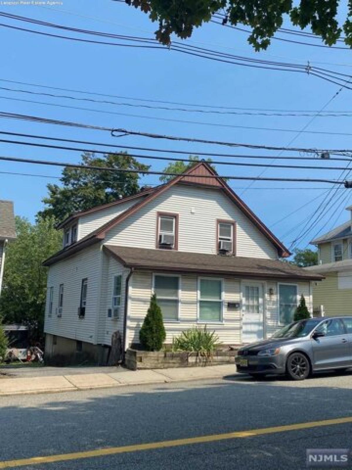 Picture of Home For Sale in Butler, New Jersey, United States