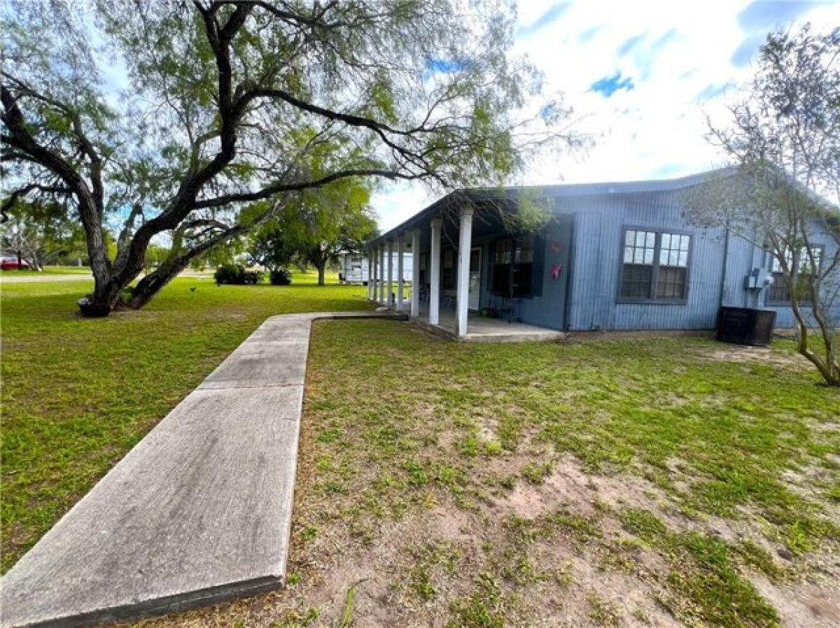 Picture of Home For Sale in Sandia, Texas, United States