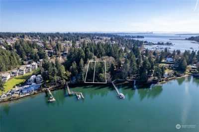 Residential Land For Sale in Bainbridge Island, Washington