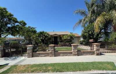 Home For Sale in Bell Gardens, California