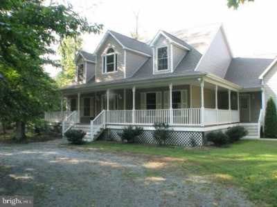 Home For Sale in Hartly, Delaware