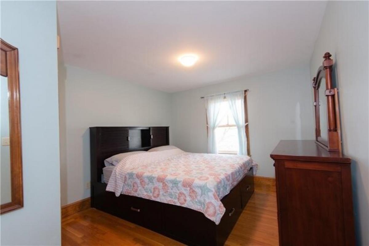 Picture of Home For Rent in Middletown, Rhode Island, United States