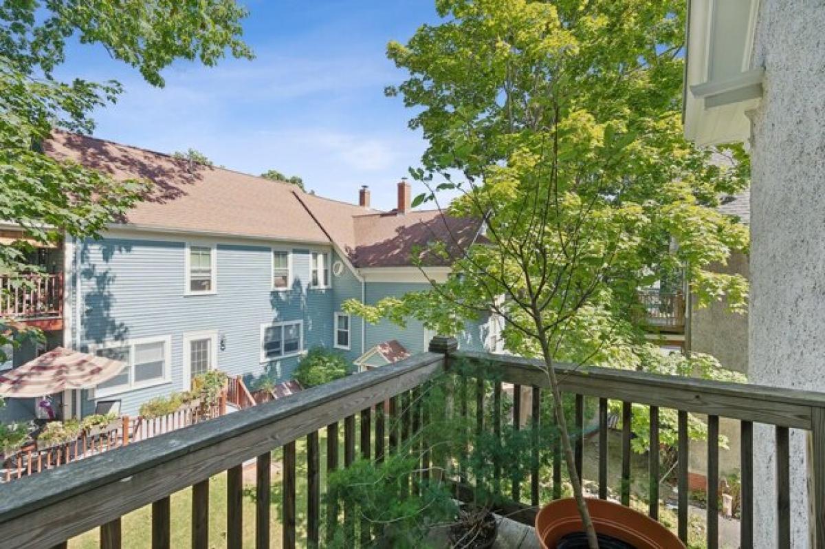 Picture of Home For Sale in Portland, Maine, United States