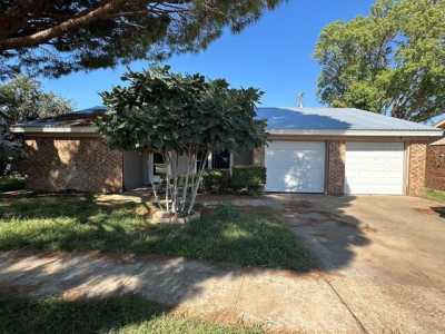 Home For Sale in Denver City, Texas