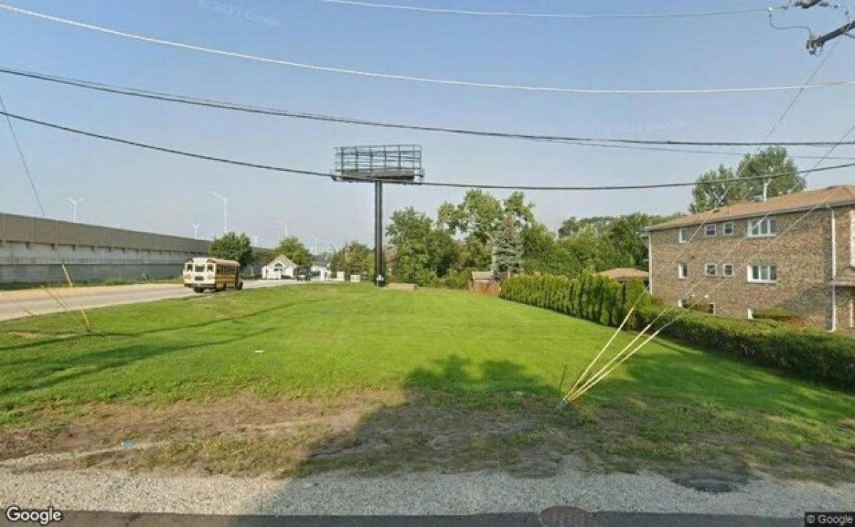 Picture of Residential Land For Sale in Justice, Illinois, United States