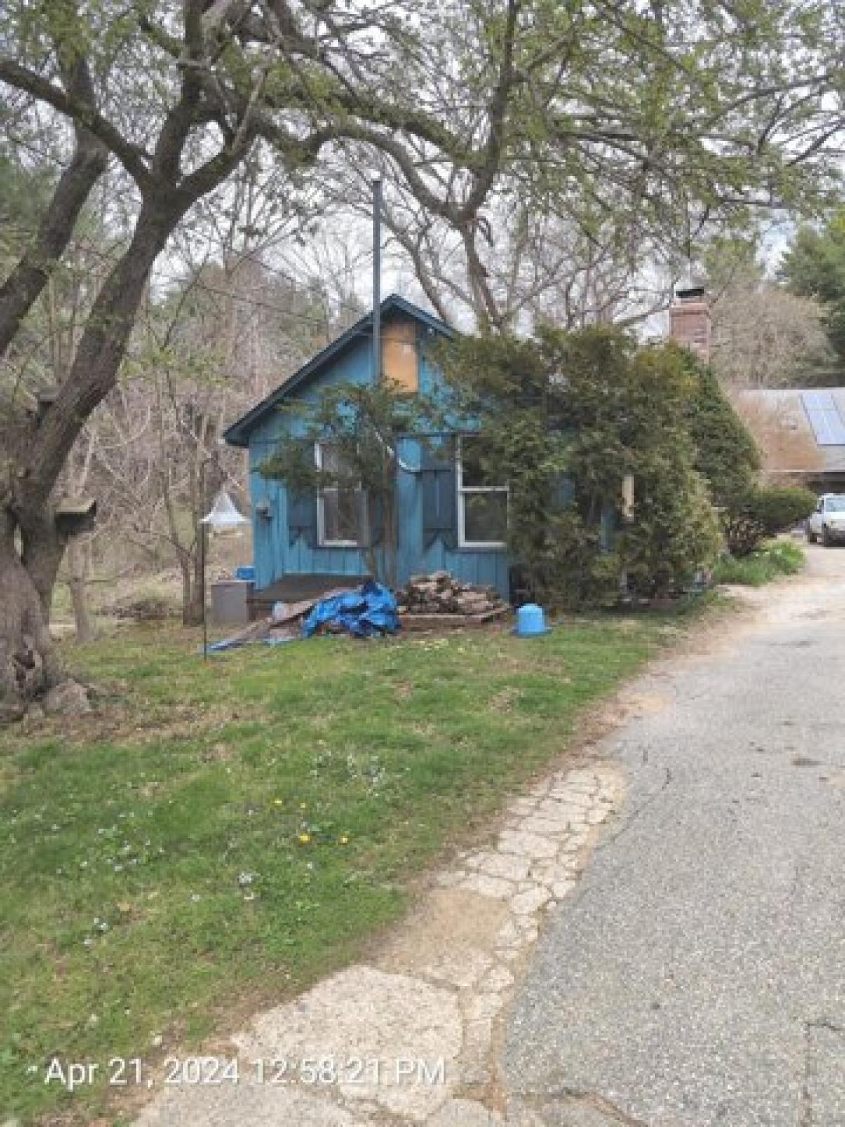 Picture of Home For Sale in Colchester, Connecticut, United States