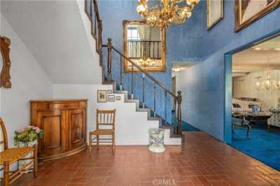 Home For Sale in Woodland Hills, California