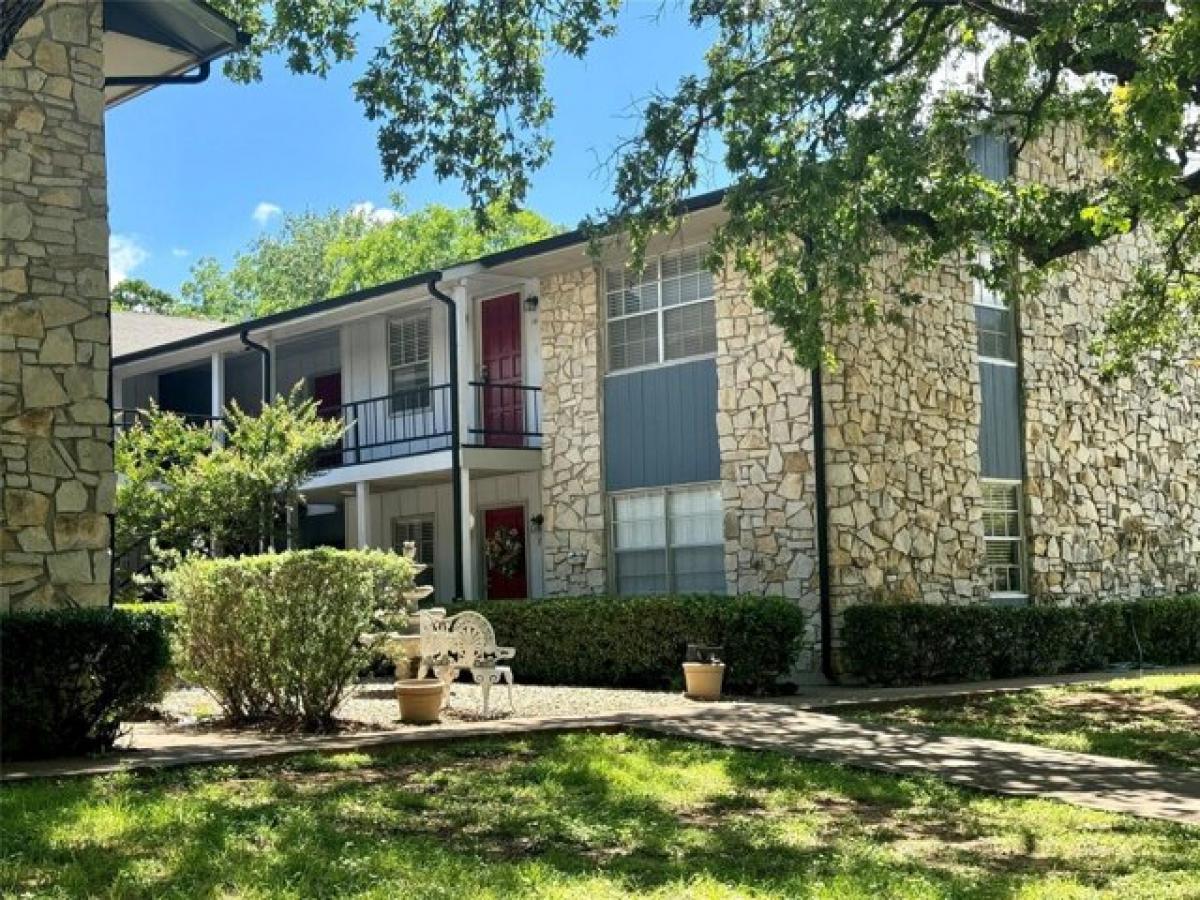 Picture of Apartment For Rent in Granbury, Texas, United States