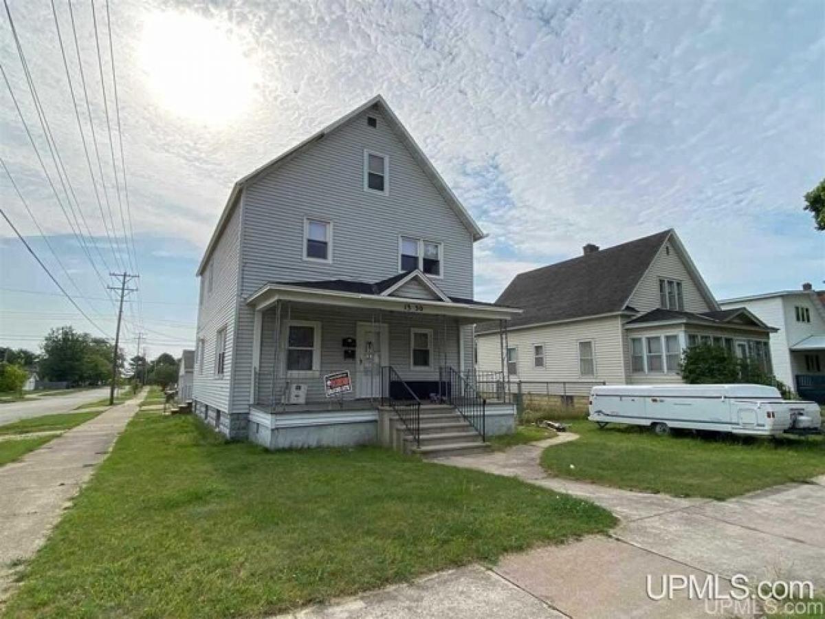 Picture of Home For Sale in Escanaba, Michigan, United States