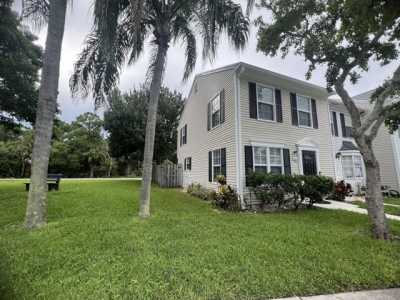 Home For Sale in Jupiter, Florida