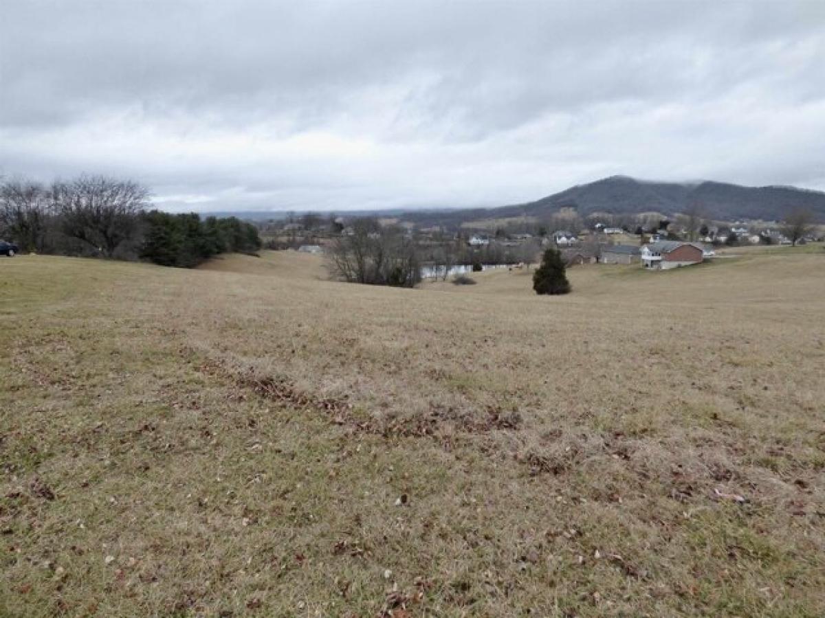 Picture of Residential Land For Sale in Wytheville, Virginia, United States