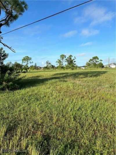 Residential Land For Sale in Cape Coral, Florida