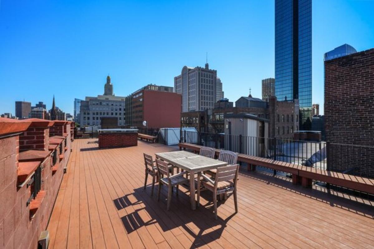 Picture of Home For Sale in Boston, Massachusetts, United States