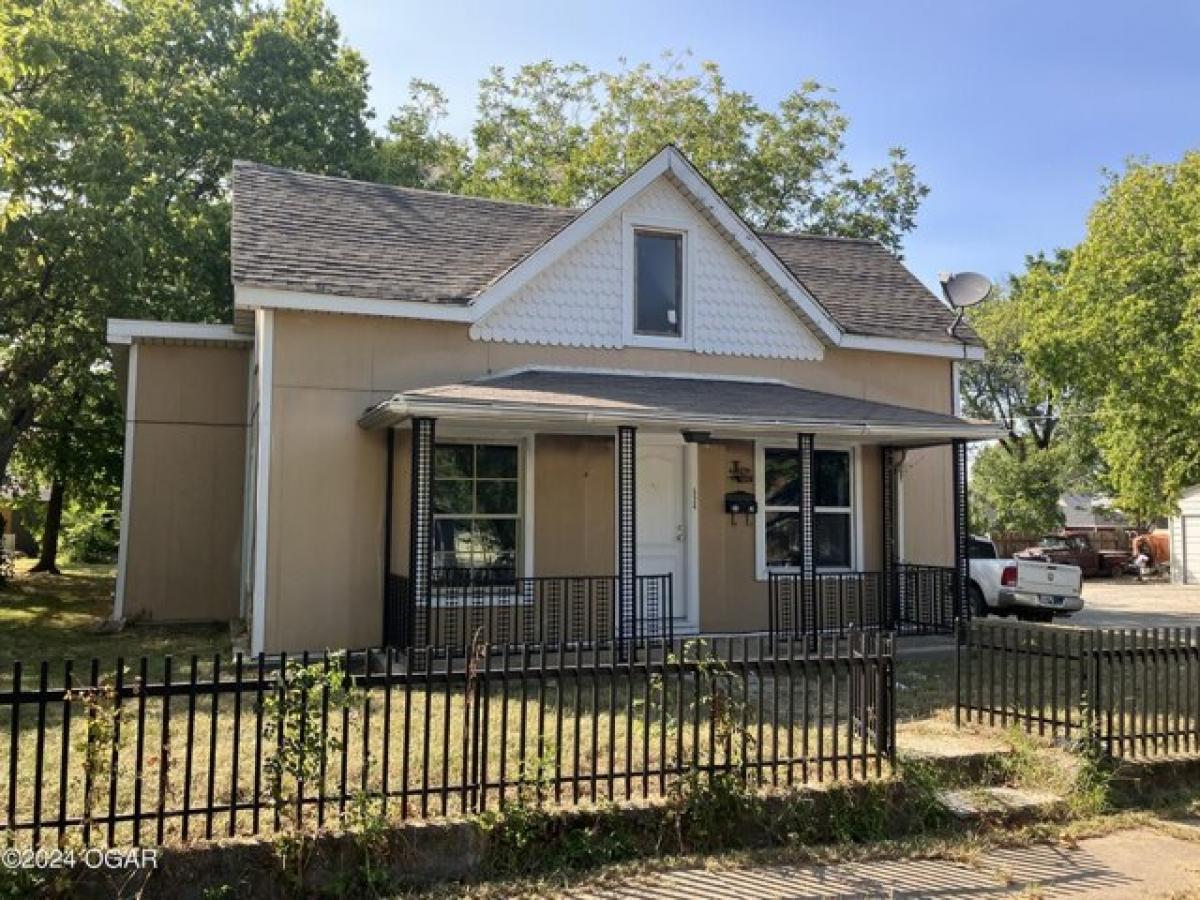 Picture of Home For Sale in Webb City, Missouri, United States