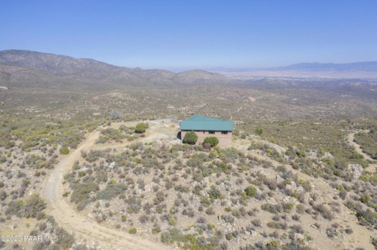 Picture of Residential Land For Sale in Mayer, Arizona, United States