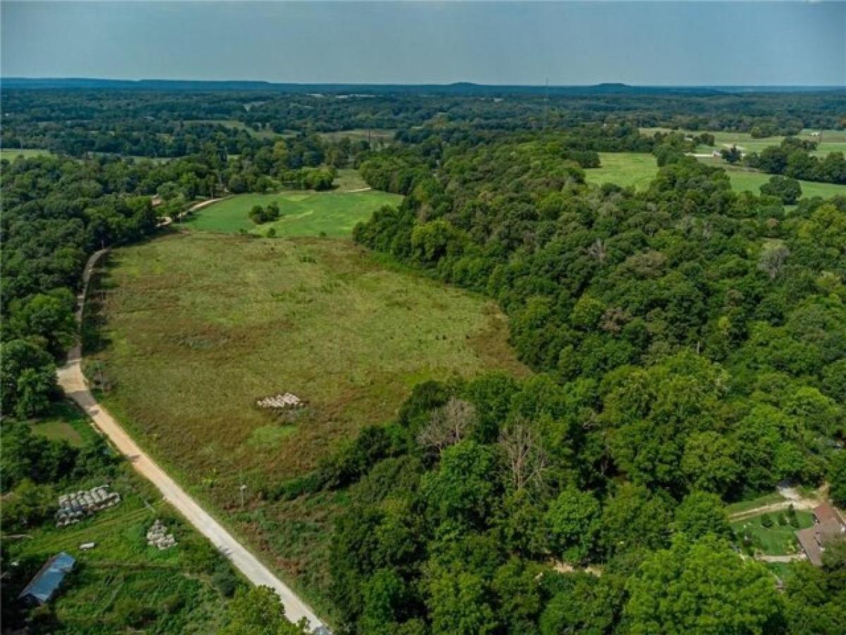 Picture of Residential Land For Sale in Fayetteville, Arkansas, United States