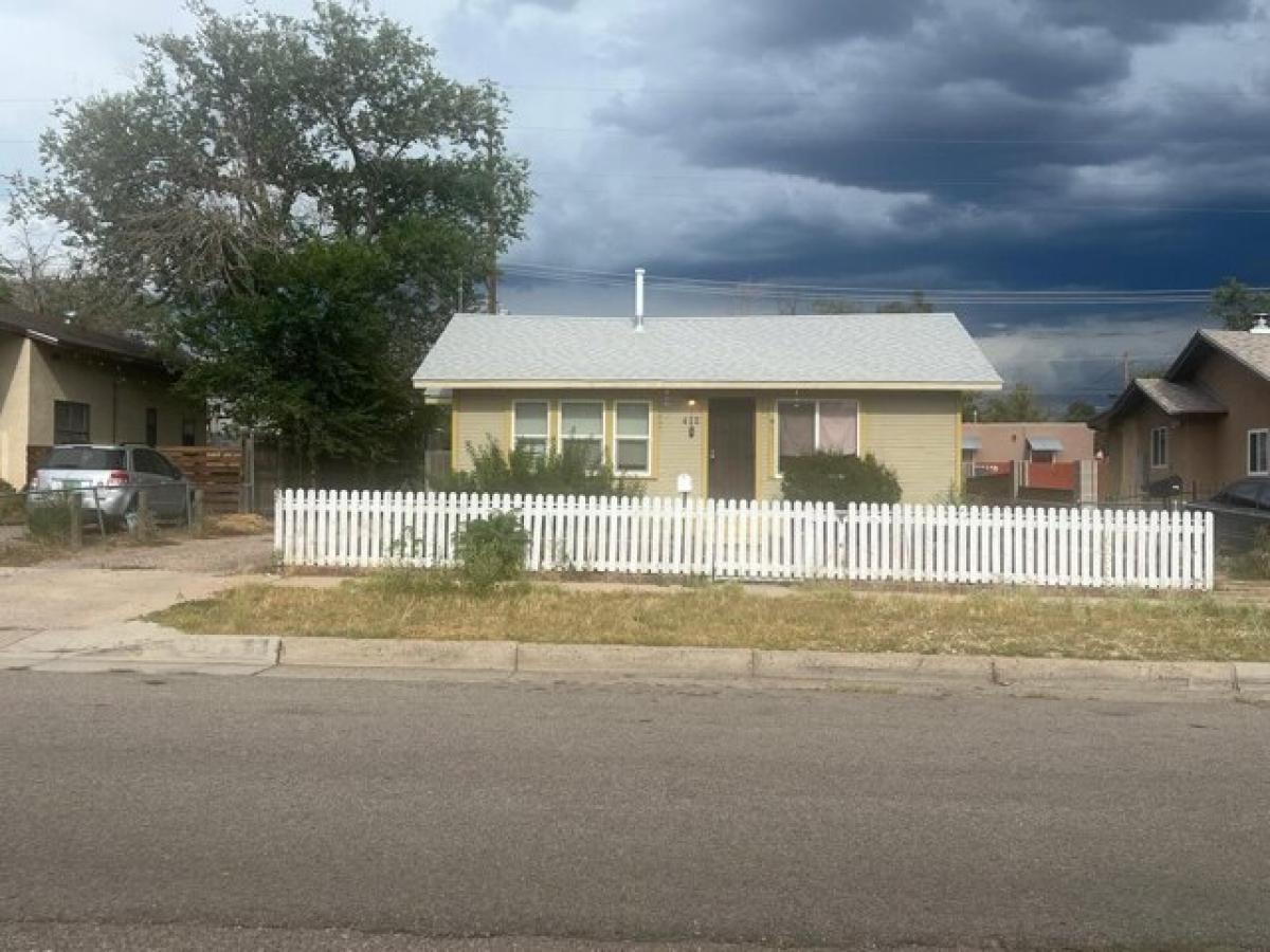 Picture of Home For Sale in Albuquerque, New Mexico, United States