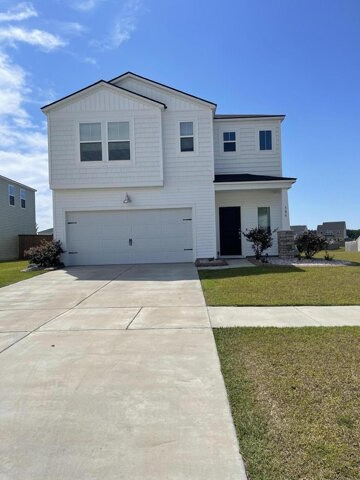 Picture of Home For Sale in Summerville, South Carolina, United States