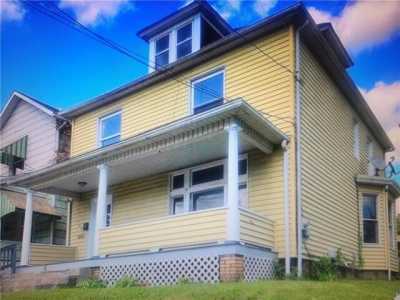 Home For Sale in New Castle, Pennsylvania