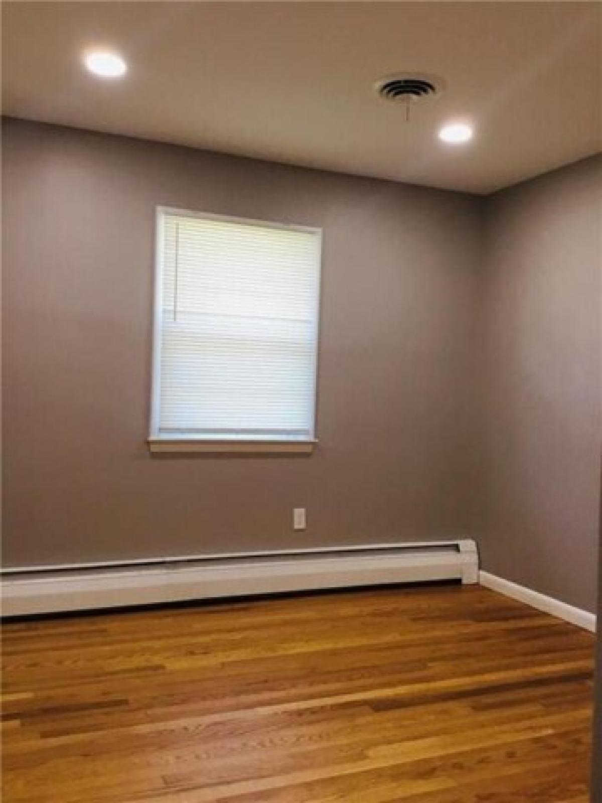 Picture of Home For Rent in Allentown, Pennsylvania, United States