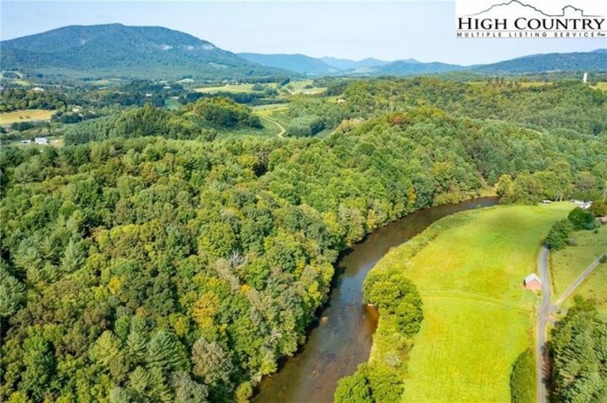 Picture of Residential Land For Sale in Jefferson, North Carolina, United States