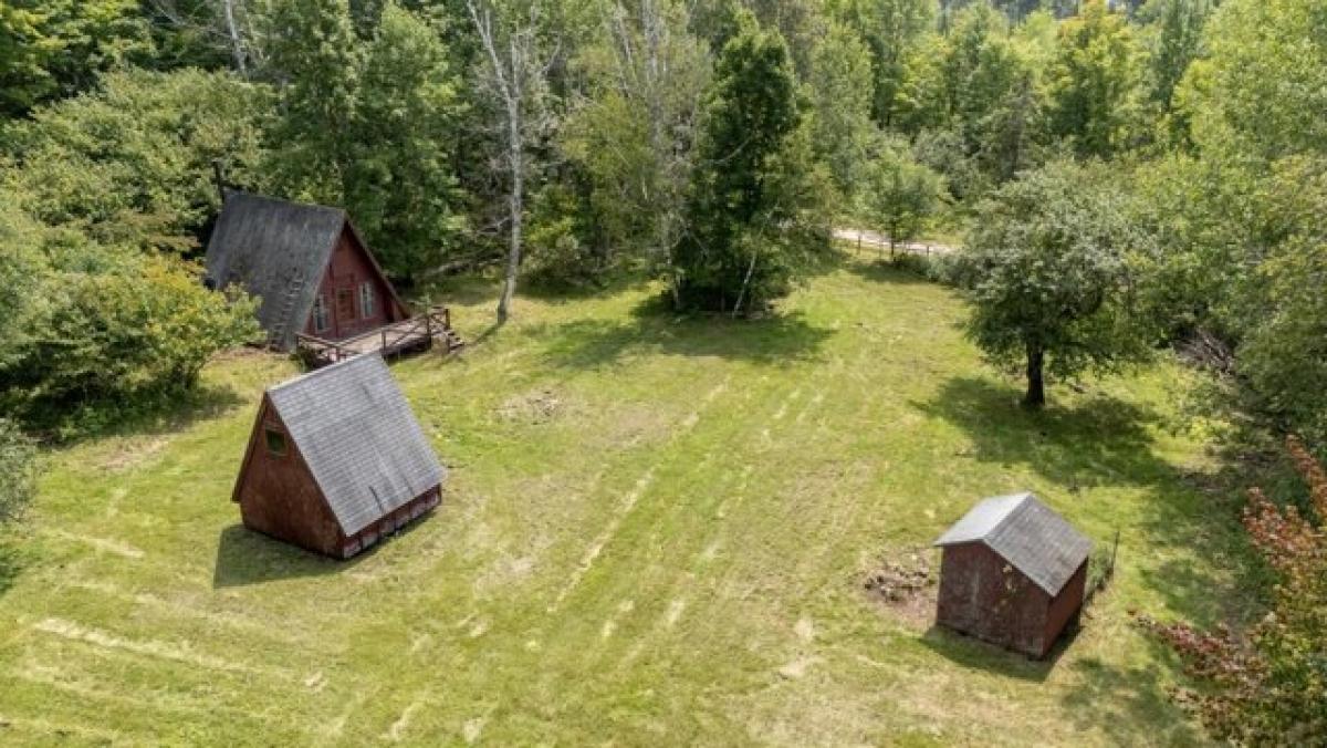 Picture of Home For Sale in Saranac, New York, United States