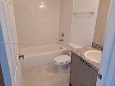 Apartment For Rent in Hialeah, Florida