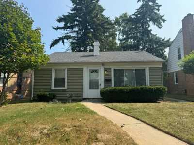 Home For Sale in Milwaukee, Wisconsin