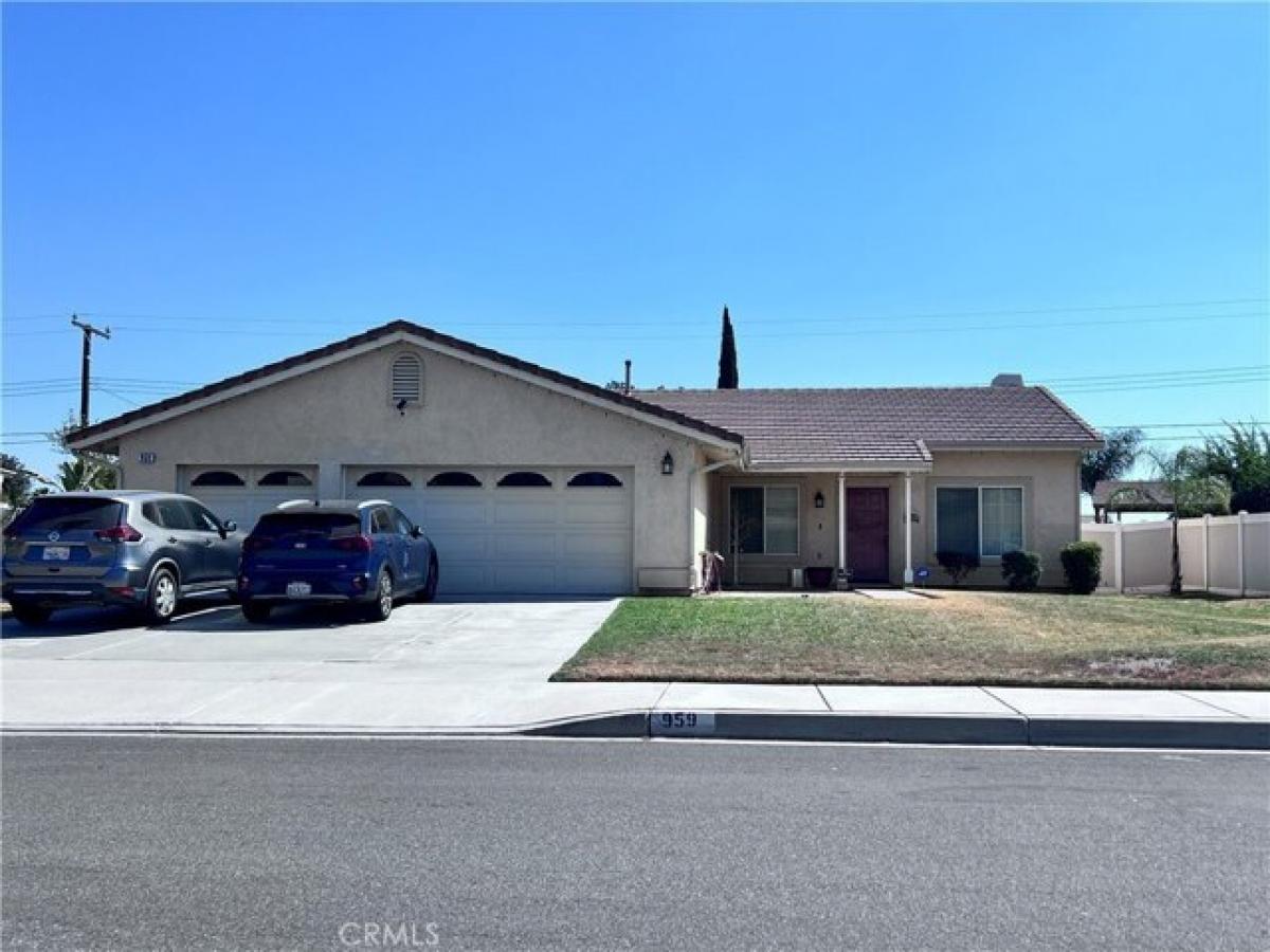 Picture of Home For Sale in Rialto, California, United States