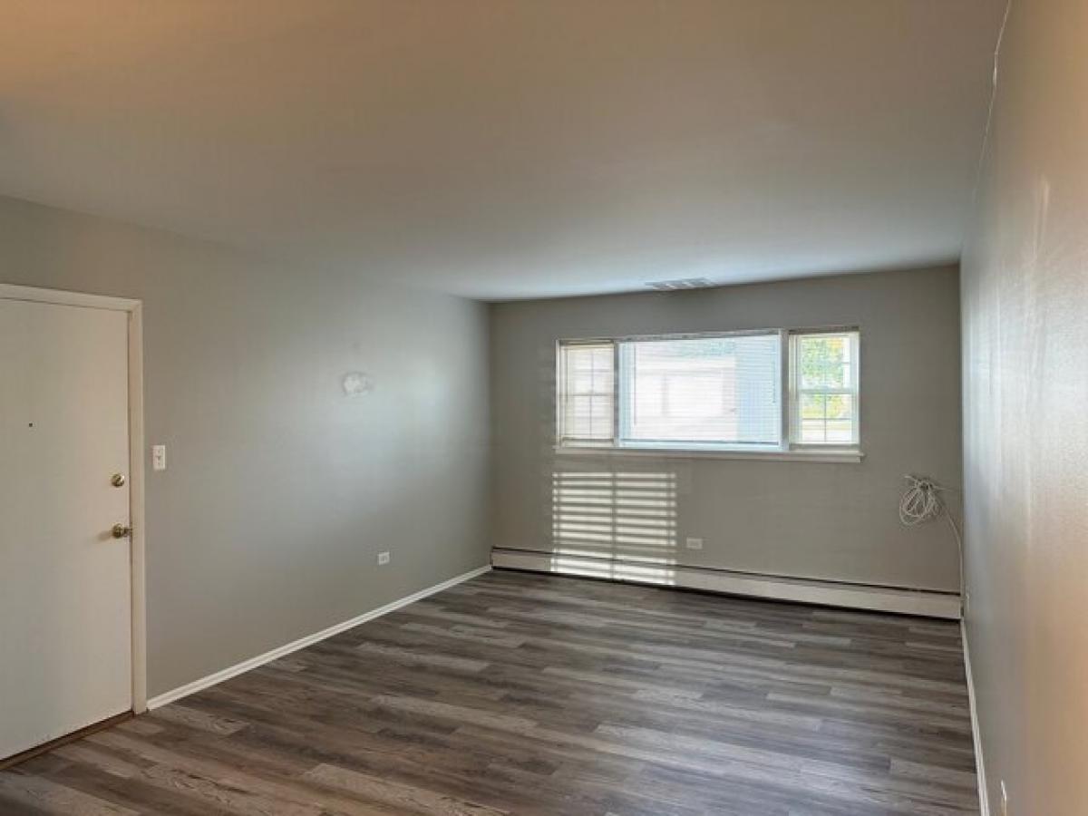 Picture of Apartment For Rent in Brookfield, Illinois, United States