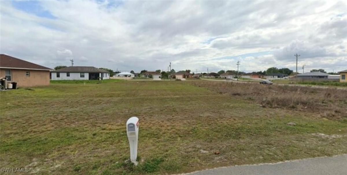 Picture of Residential Land For Sale in Lehigh Acres, Florida, United States