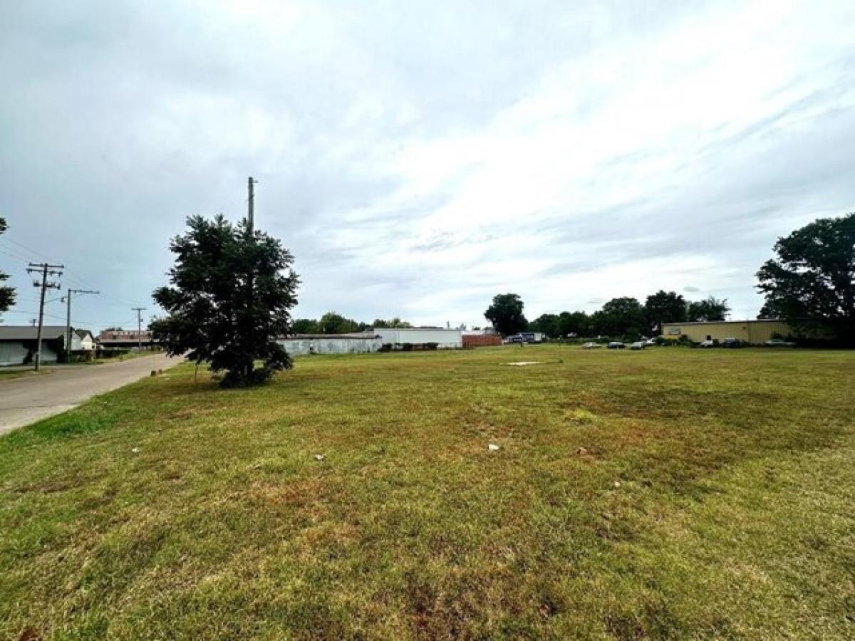 Picture of Residential Land For Sale in Cleveland, Mississippi, United States