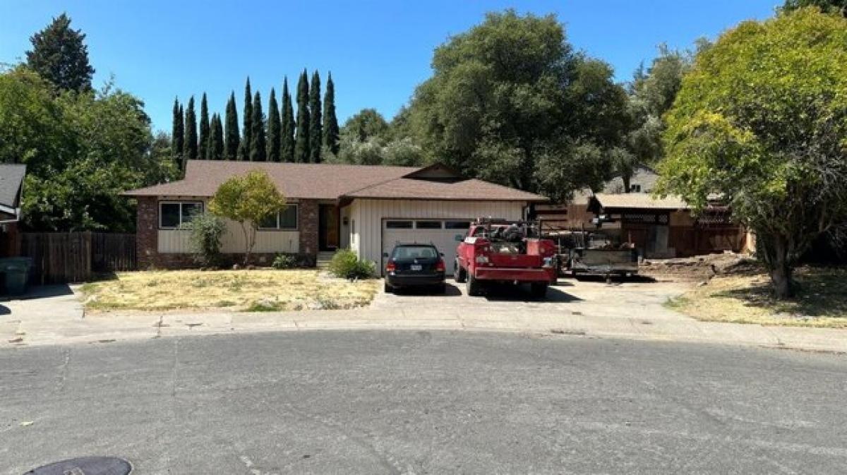 Picture of Home For Sale in Fair Oaks, California, United States