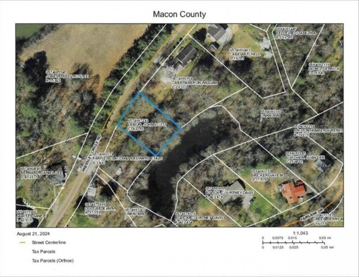 Picture of Residential Land For Sale in Franklin, North Carolina, United States