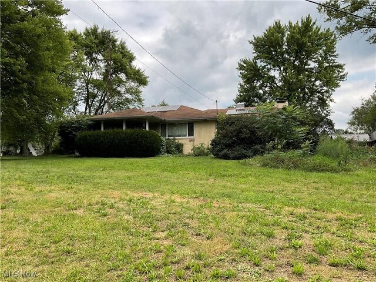 Picture of Home For Sale in Negley, Ohio, United States