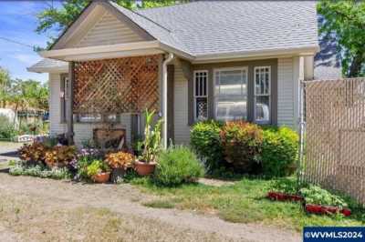 Home For Sale in Medford, Oregon