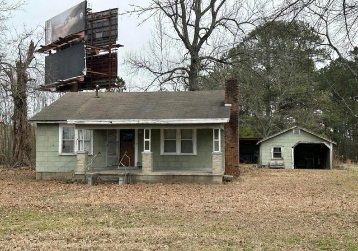 Picture of Home For Sale in Columbus, Mississippi, United States