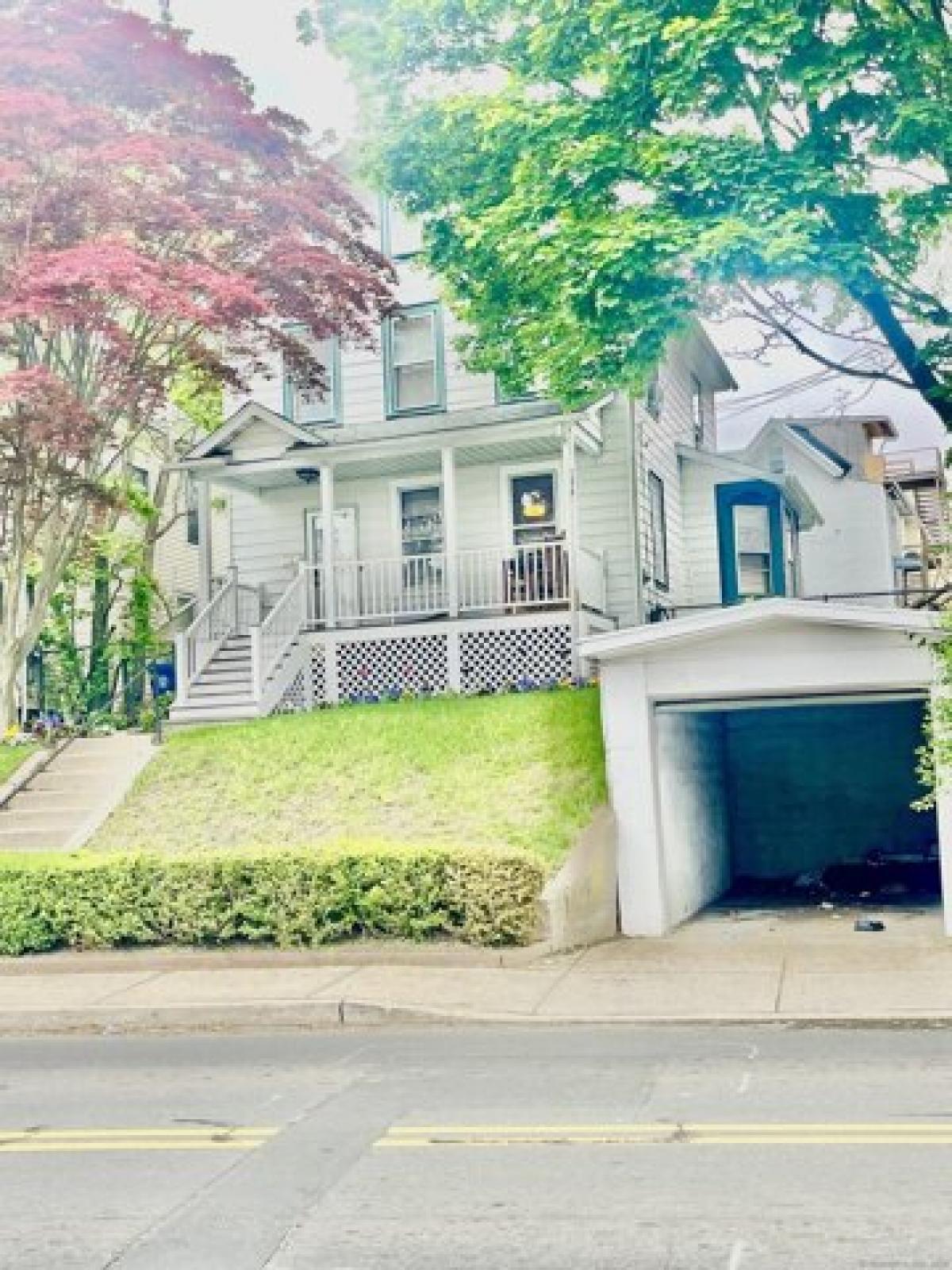 Picture of Home For Sale in Norwalk, Connecticut, United States