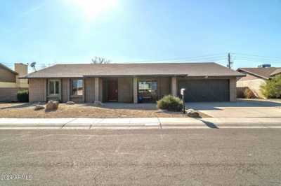 Home For Sale in Glendale, Arizona