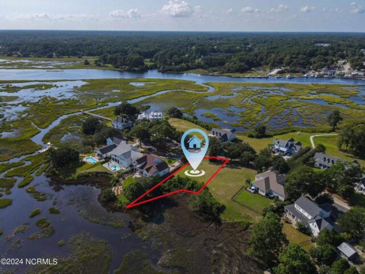 Picture of Residential Land For Sale in Calabash, North Carolina, United States