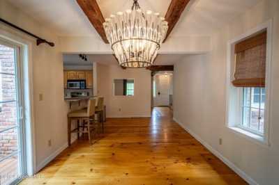 Home For Sale in Niskayuna, New York