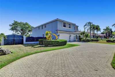 Home For Rent in Weston, Florida