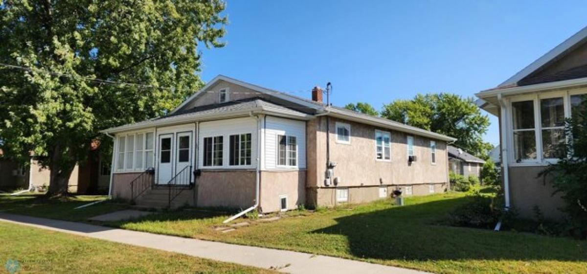 Picture of Home For Sale in Fargo, North Dakota, United States