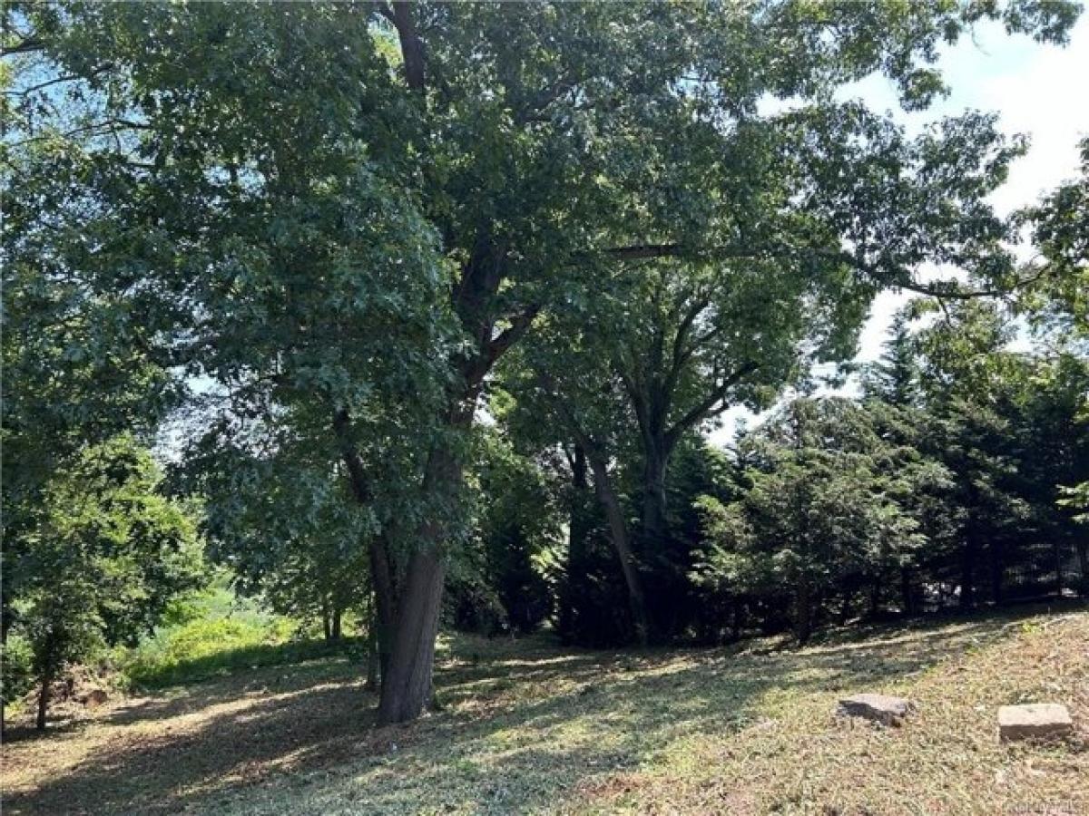 Picture of Residential Land For Sale in Mamaroneck, New York, United States