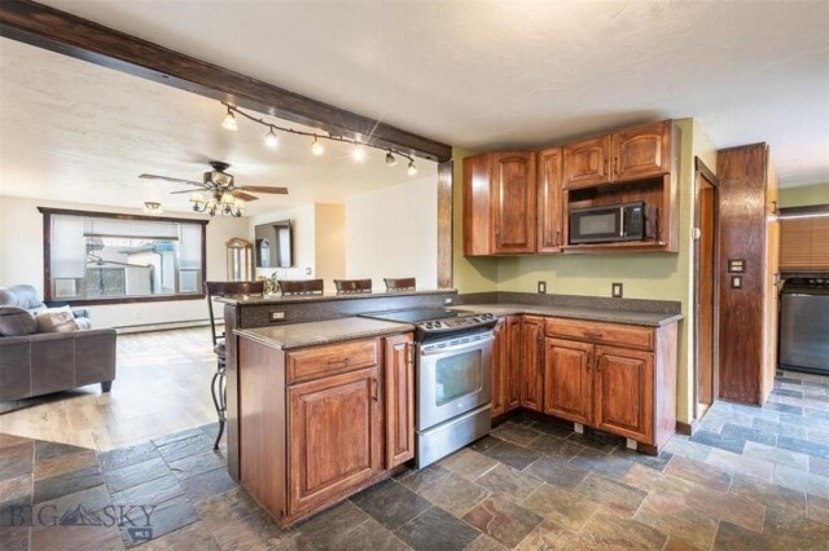 Picture of Home For Sale in Butte, Montana, United States