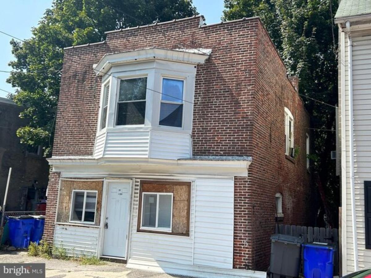 Picture of Home For Sale in Pottstown, Pennsylvania, United States