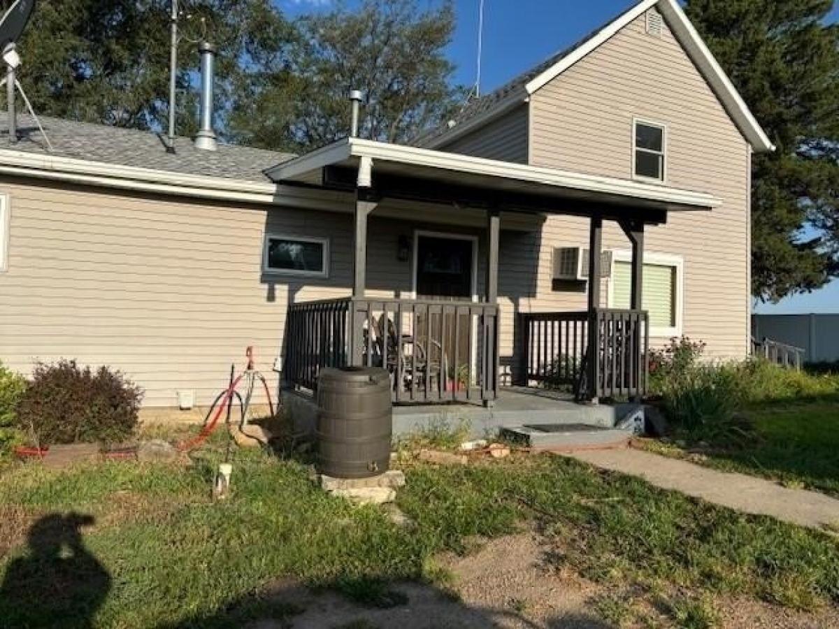 Picture of Home For Sale in Elwood, Nebraska, United States