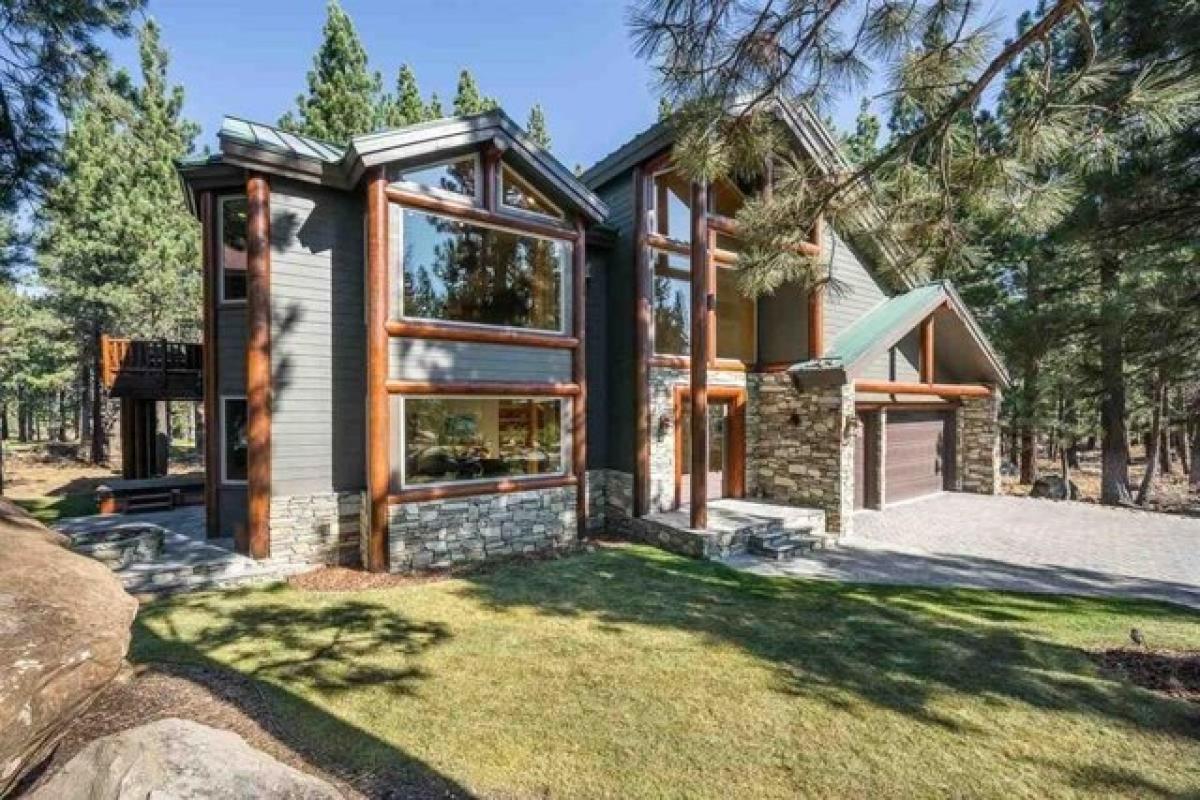 Picture of Home For Sale in Mammoth Lakes, California, United States